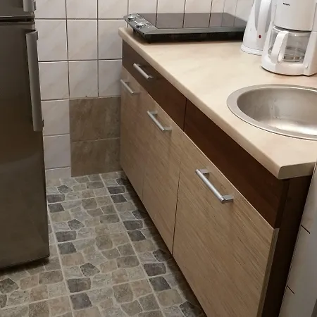 Karsibór De *